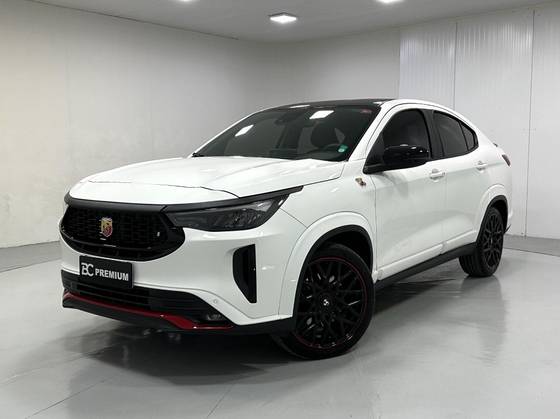 FIAT FASTBACK 1.3 TURBO 270 FLEX ABARTH AT6 FIAT FASTBACK 1.3 TURBO 270 FLEX ABARTH AT6